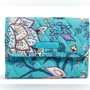 Vera Bradley RFID Euro Wallet in Cotton,